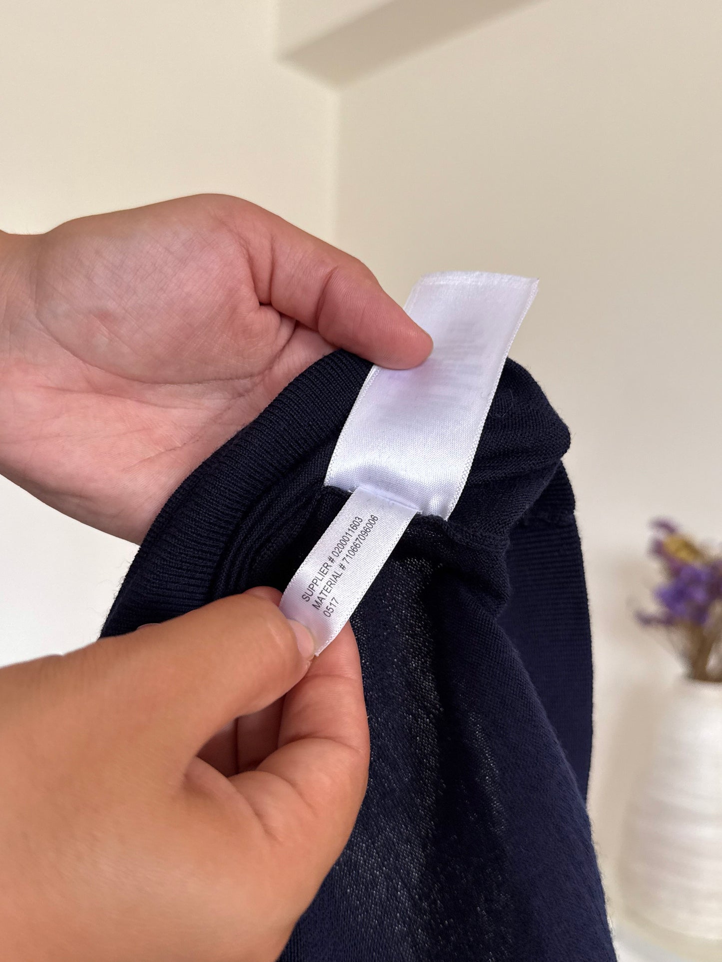 Ralph Lauren V-Neck Knit Sweater 100% Wool