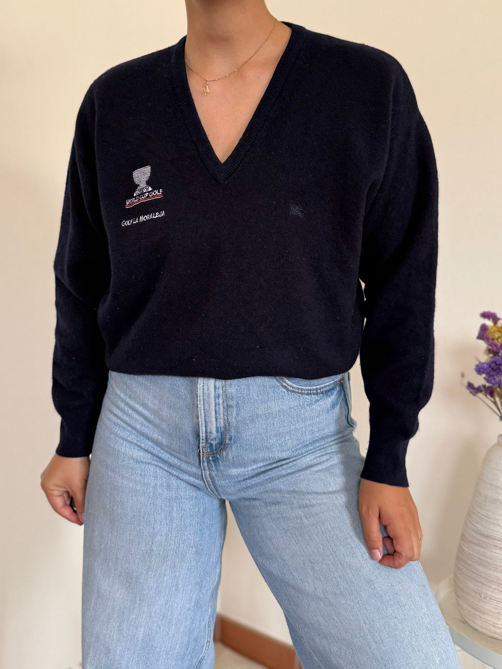 Burberry V-neck Knit Sweater 55% Lambswool 10% Angora