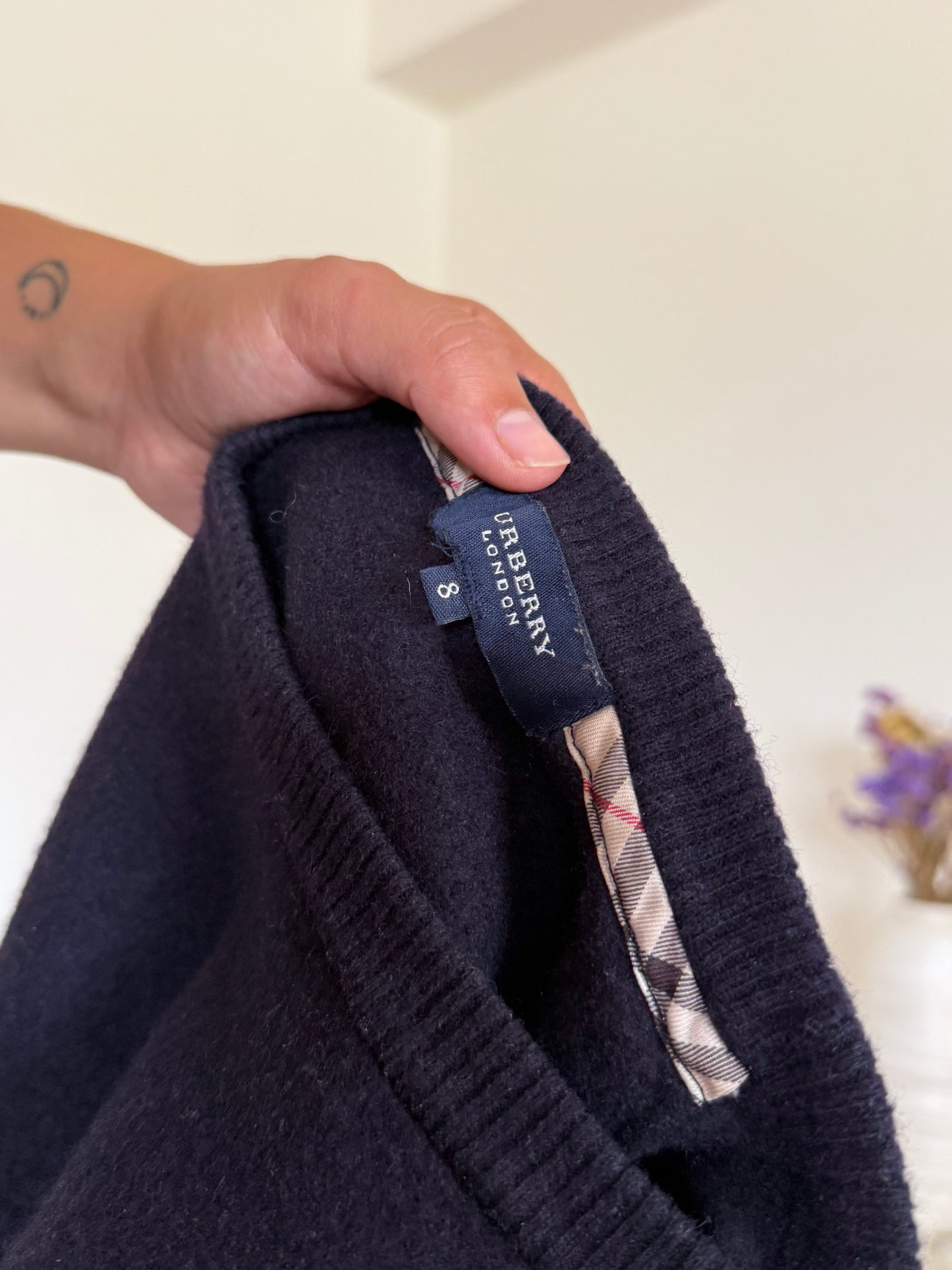 Burberry V-neck Knit Sweater em lã