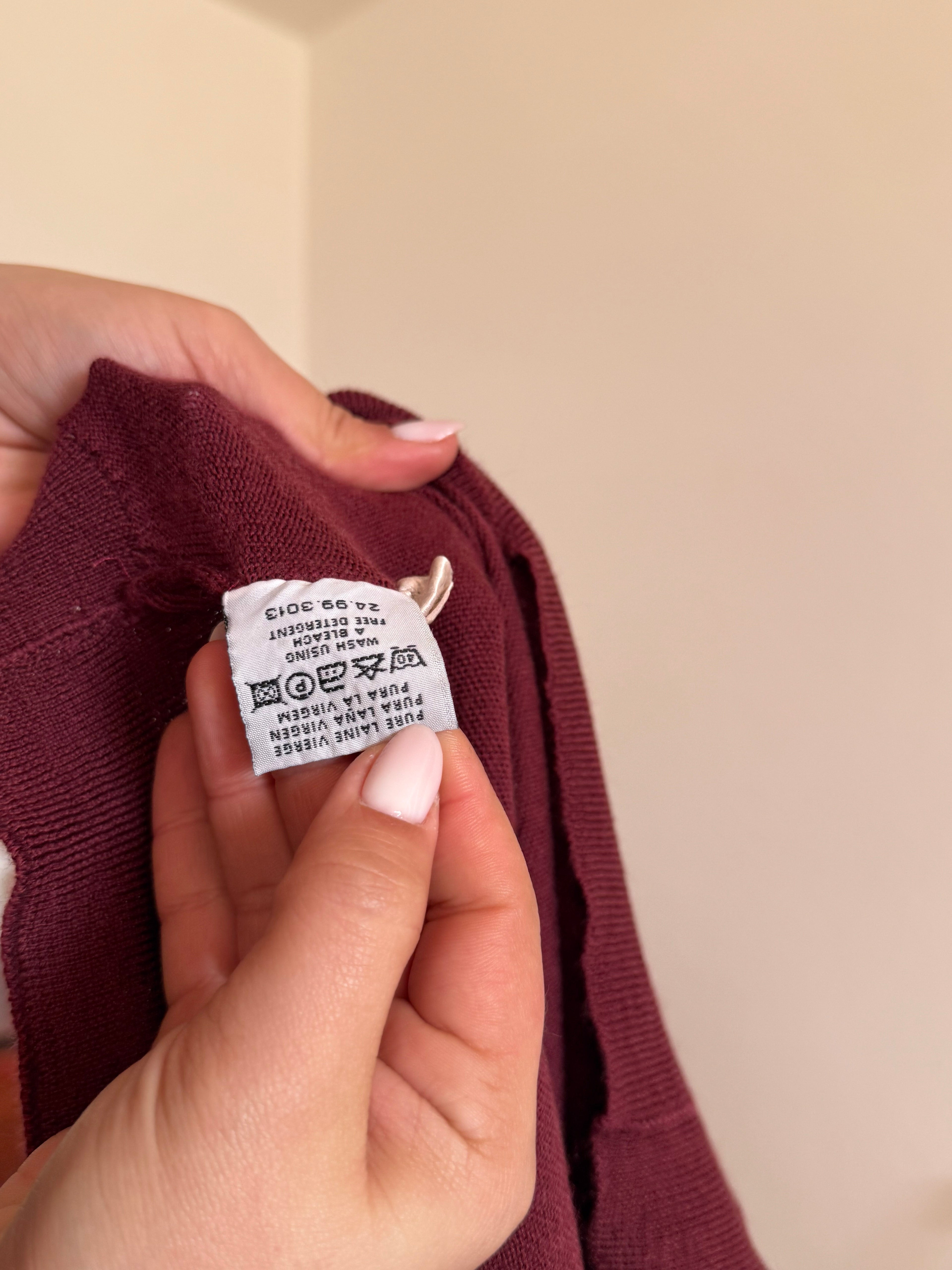 Lacoste Round Neck Knit Sweater 100% Wool