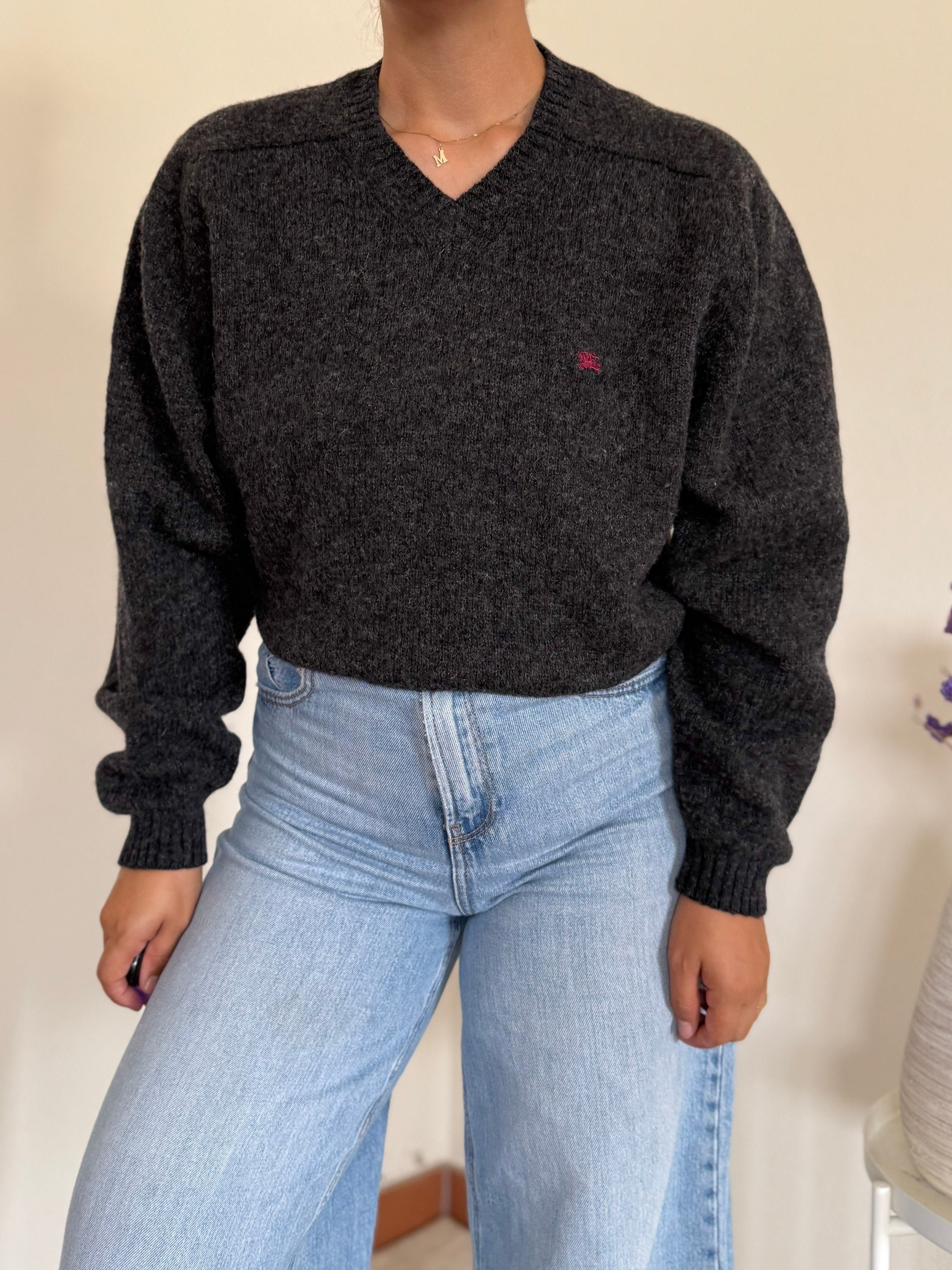 Burberry V-neck Knit Sweater 100% Wool