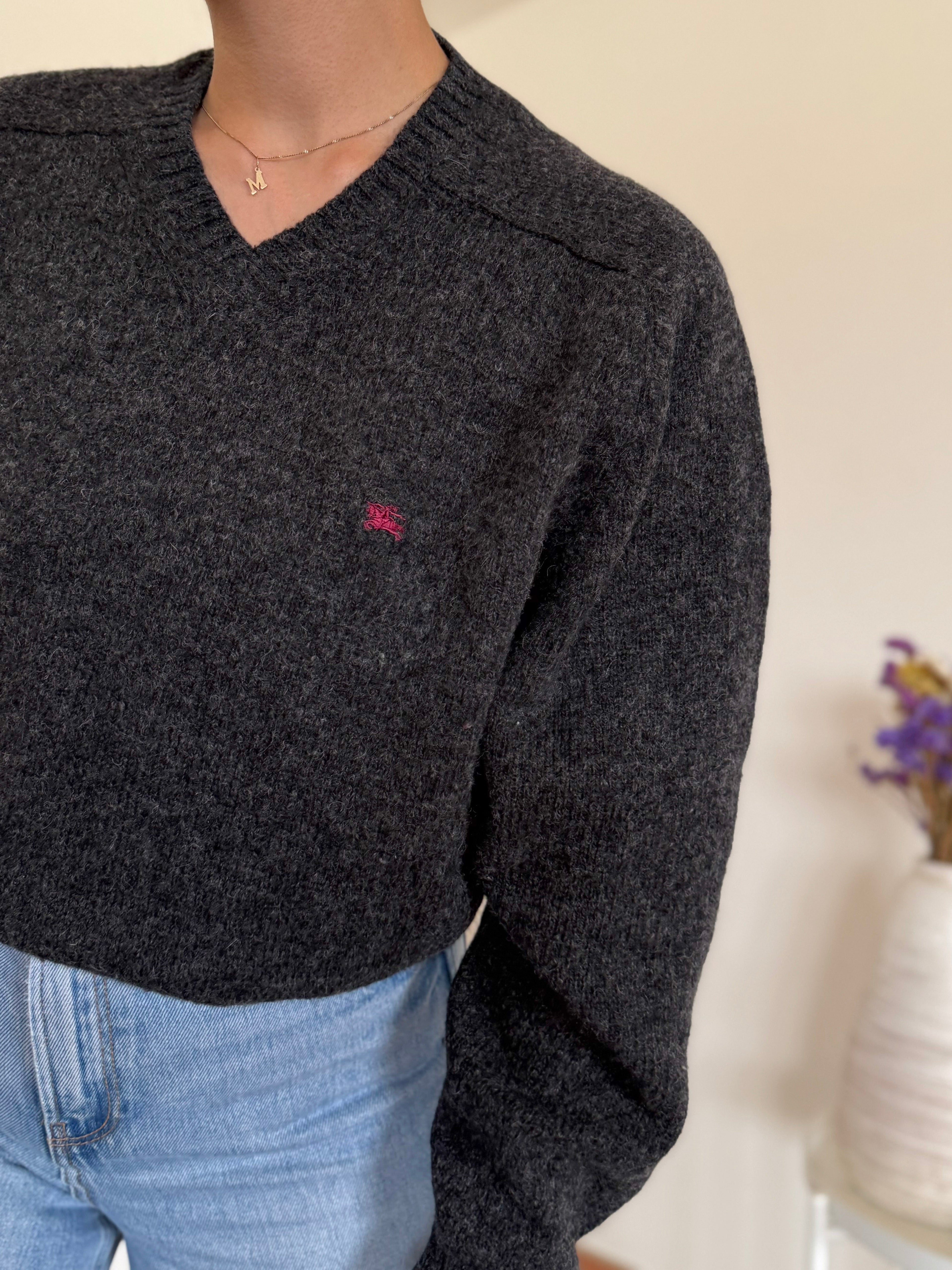 Burberry V-neck Knit Sweater 100% Wool