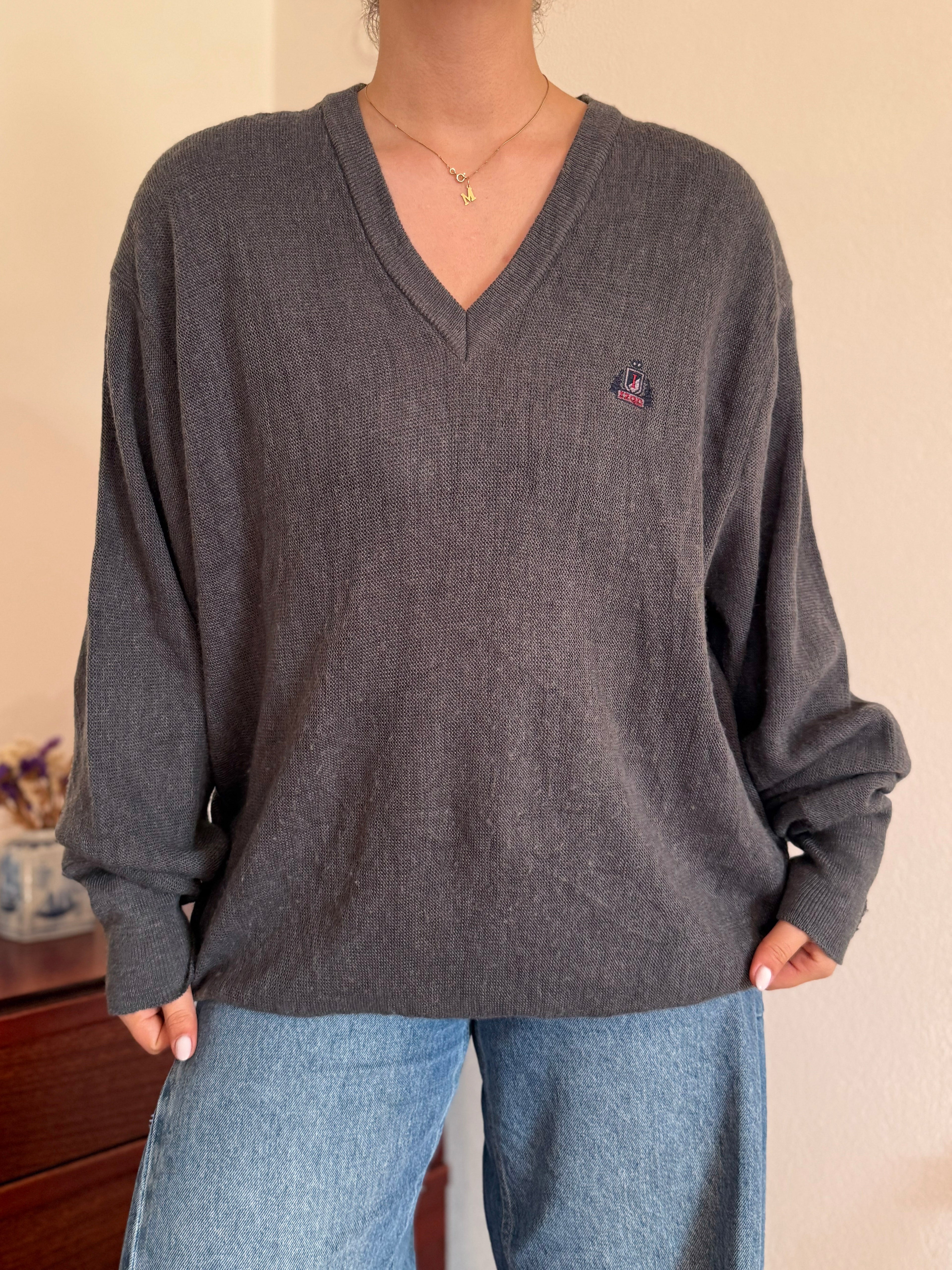 Izod/Lacoste V-Neck Knit Sweater 100% Acrylic