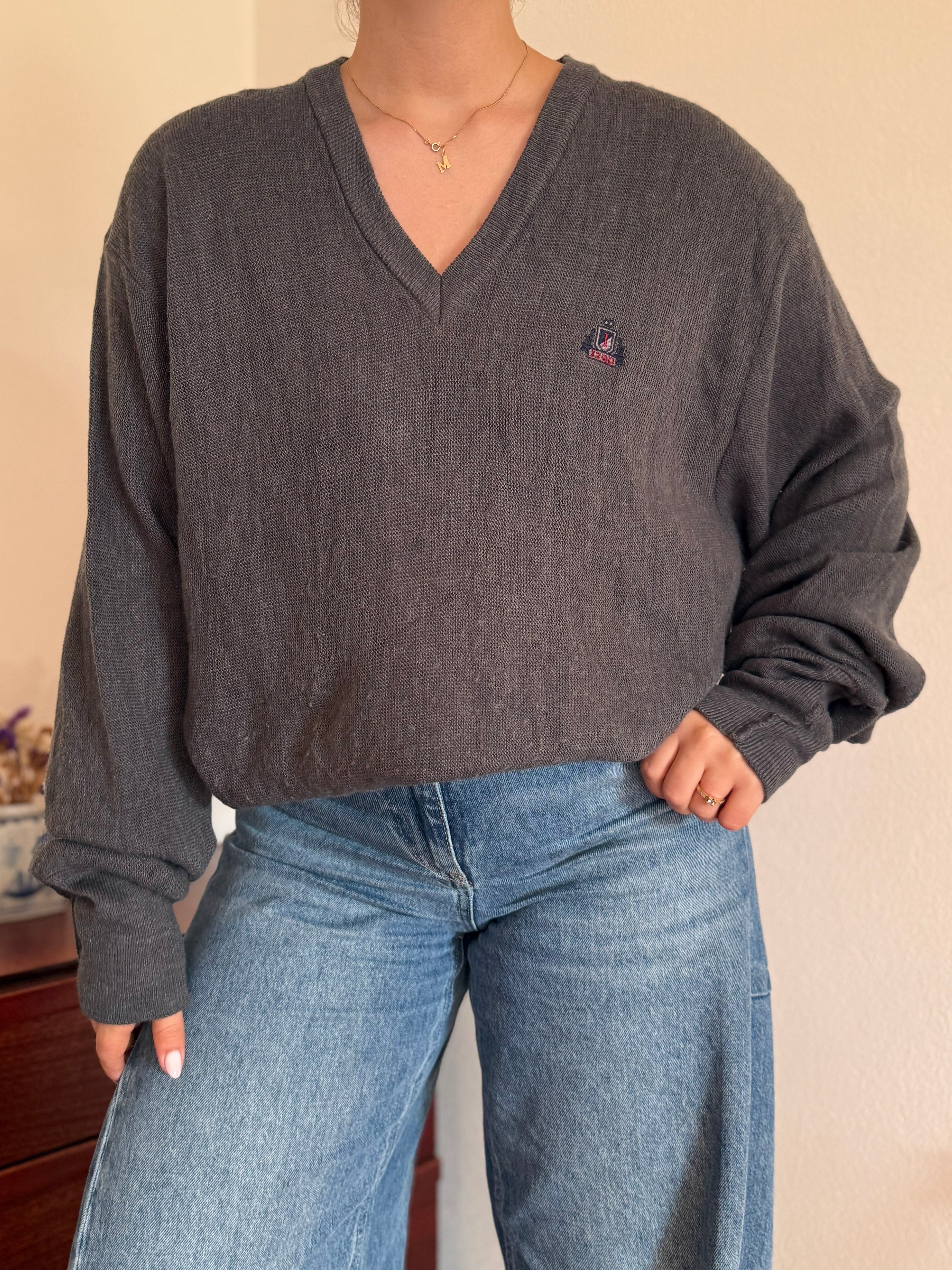 Izod/Lacoste V-Neck Knit Sweater 100% Acrylic