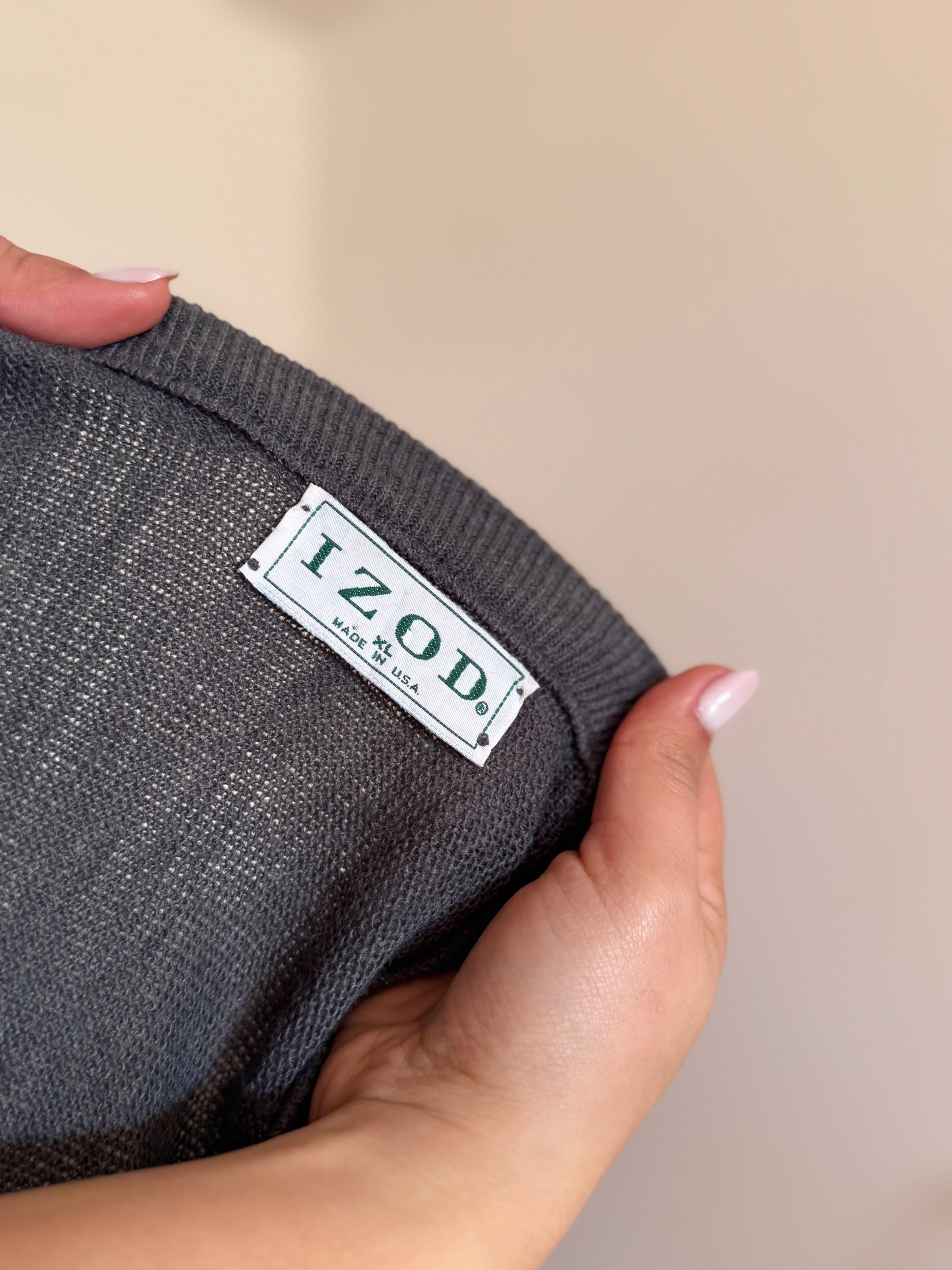 Izod/Lacoste V-Neck Knit Sweater 100% Acrylic