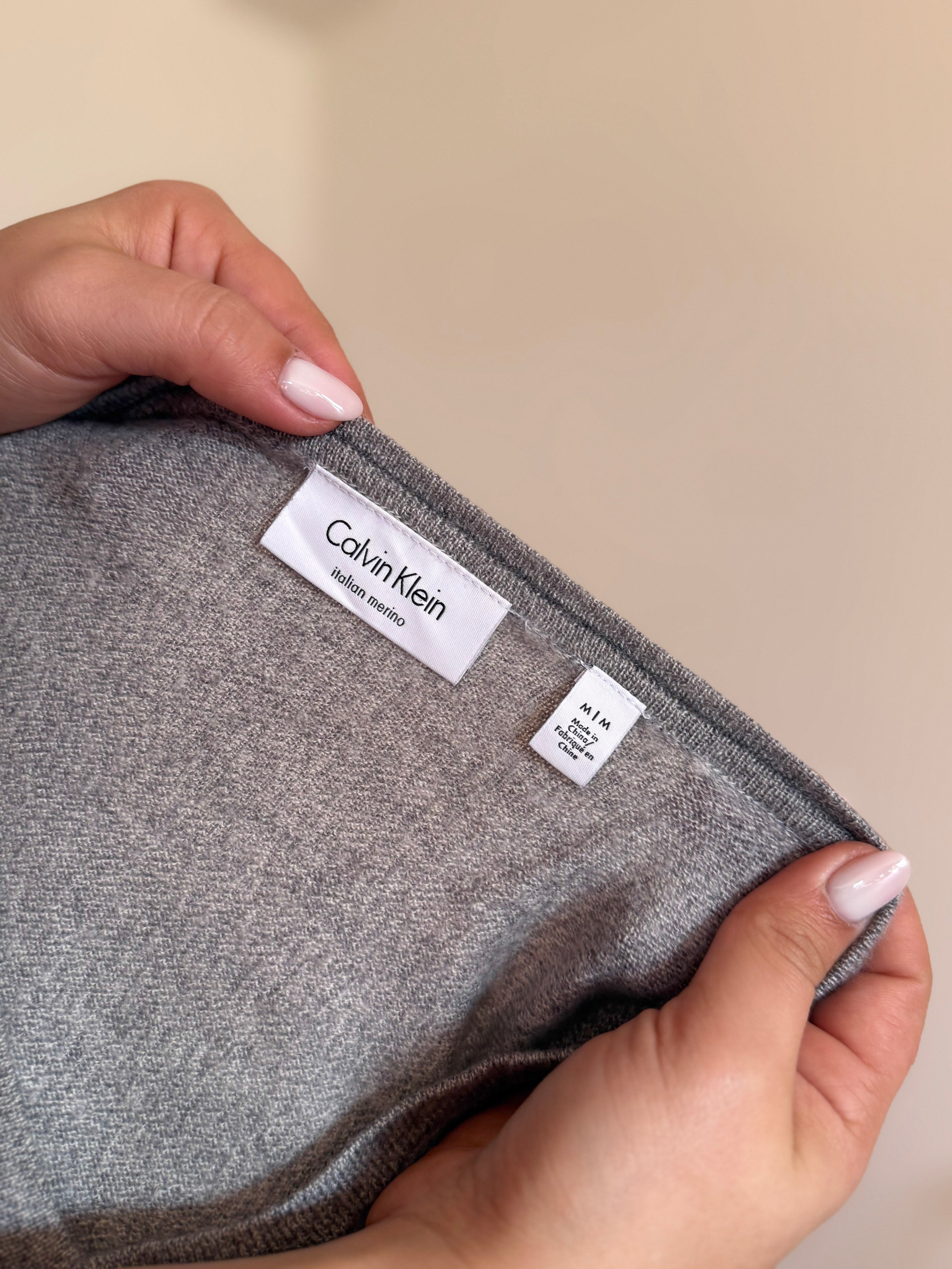 Calvin Klein V-Neck Knit Sweater Italian Merino Wool