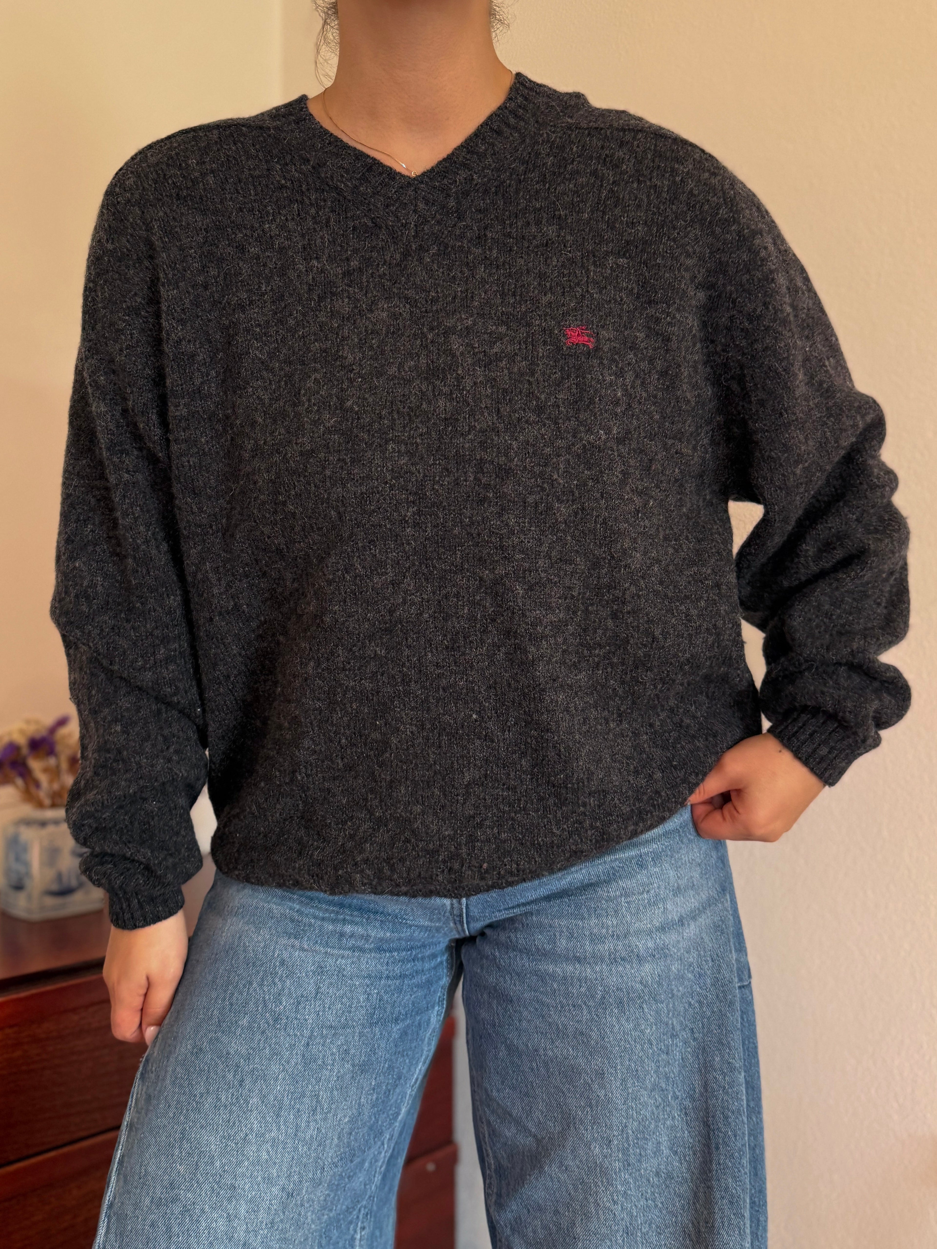 Burberry V-Neck Knit Sweater 100% Wool