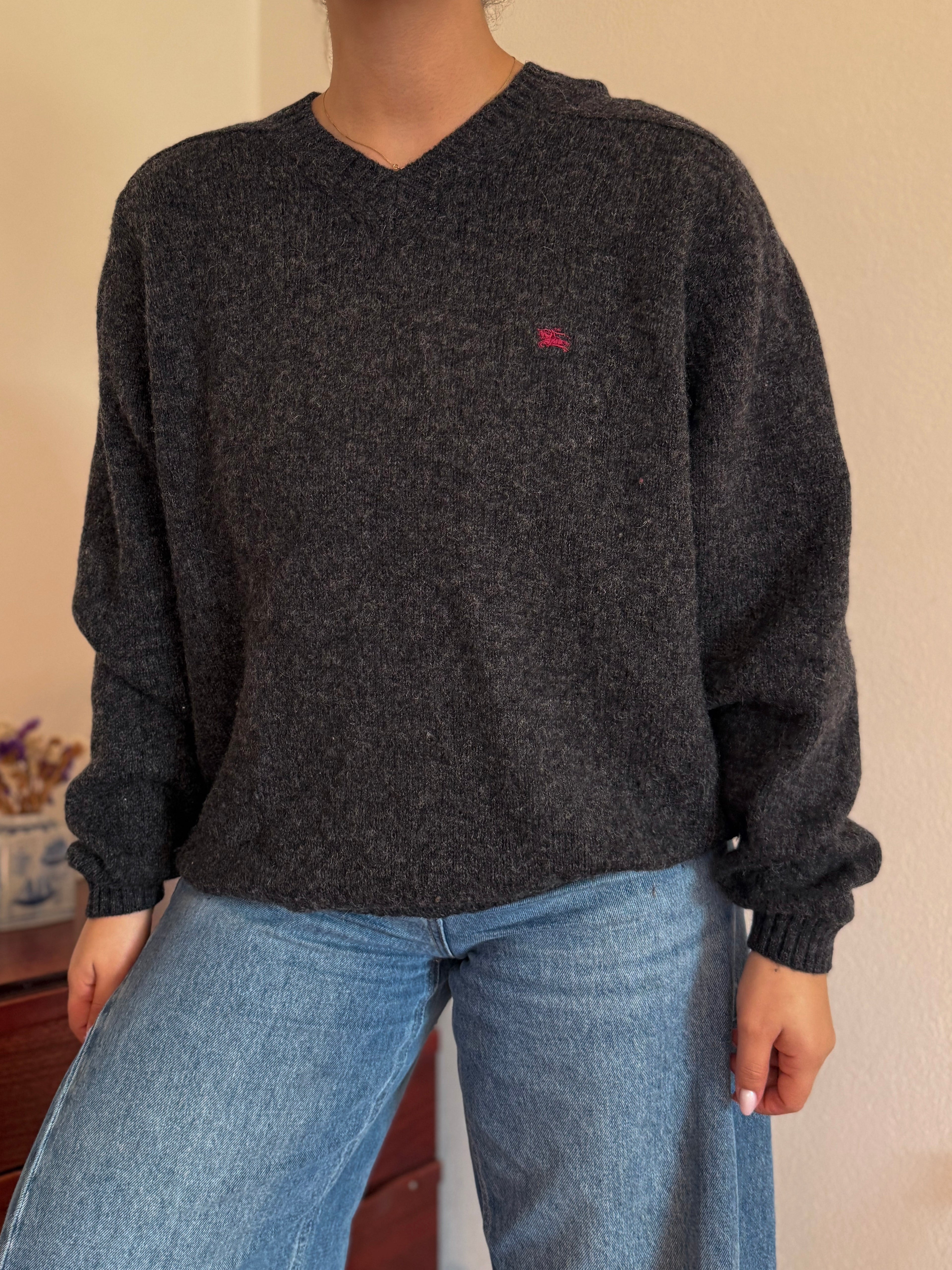 Burberry V-Neck Knit Sweater 100% Wool