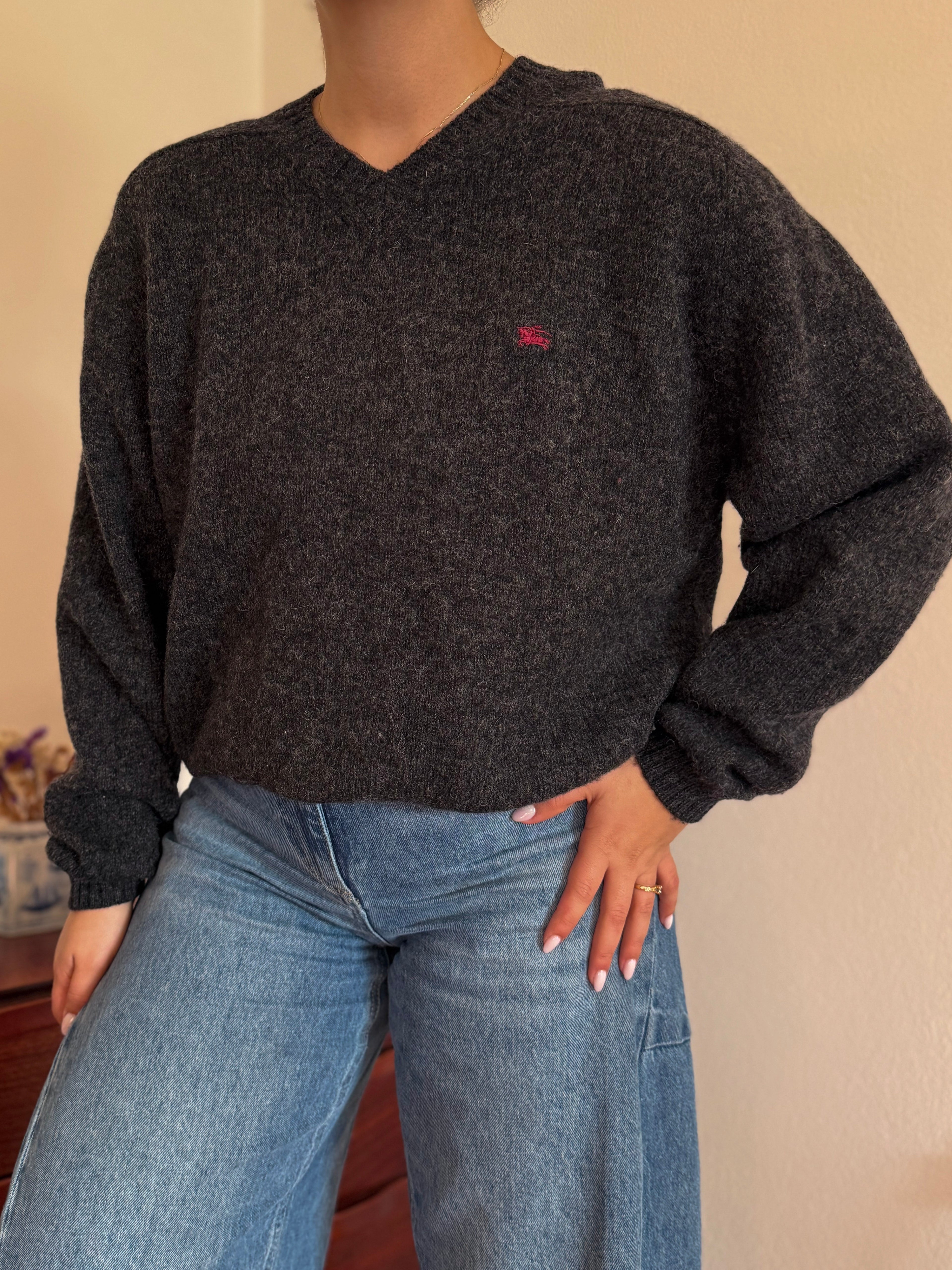 Burberry V-Neck Knit Sweater 100% Wool