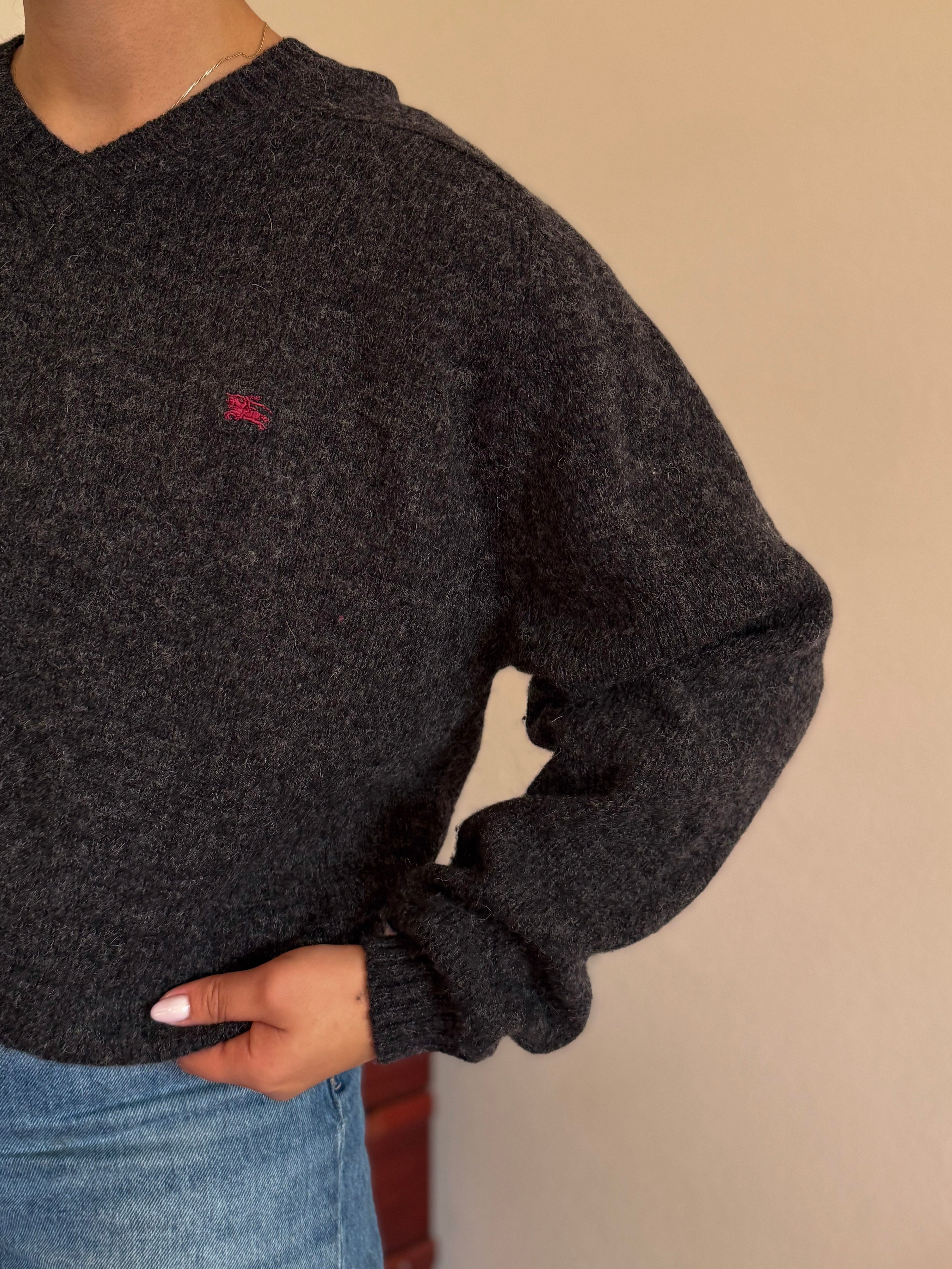 Burberry V-Neck Knit Sweater 100% Wool