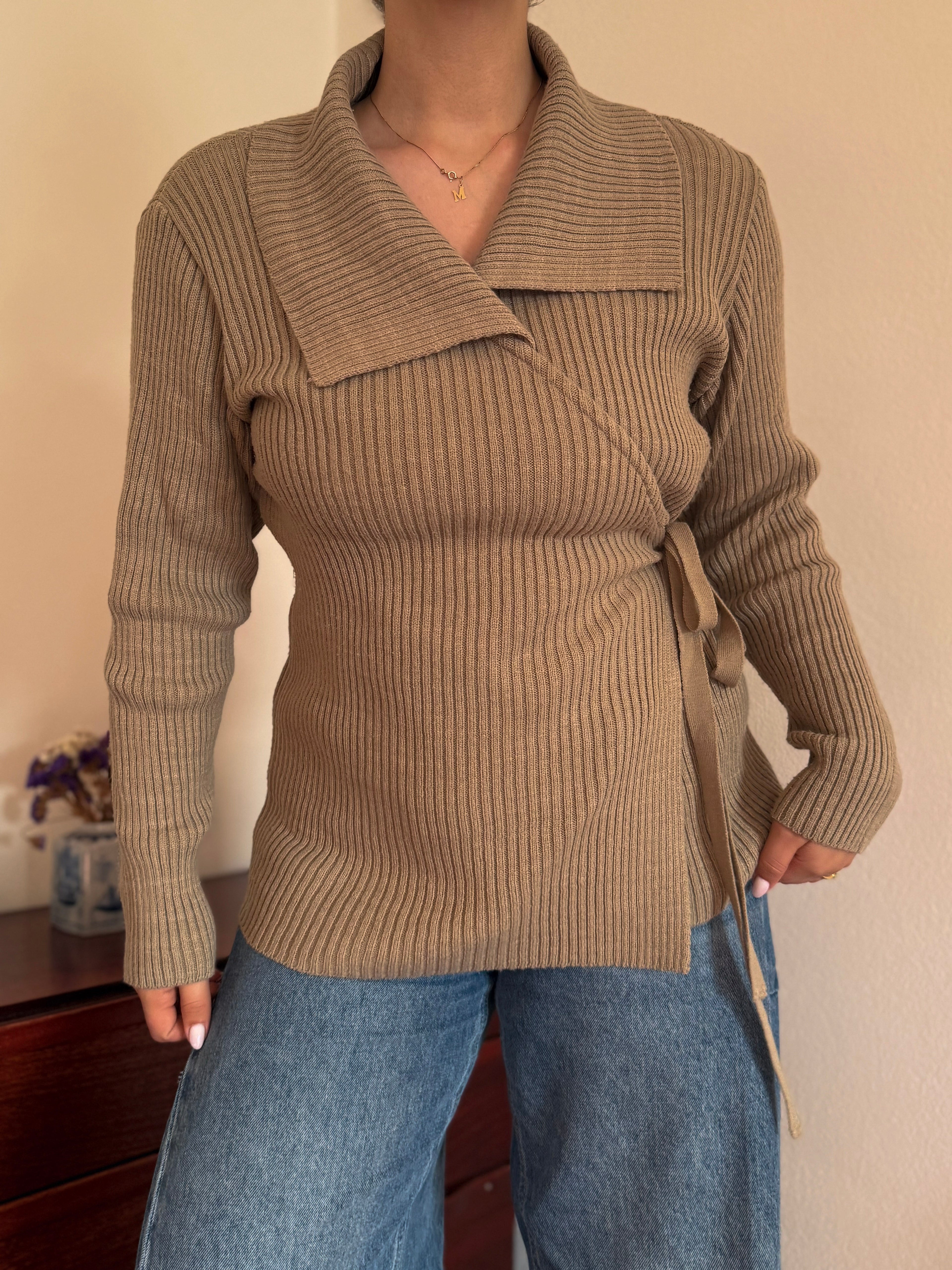 Vintage Crossed V-Neck Sweater 80% Wool