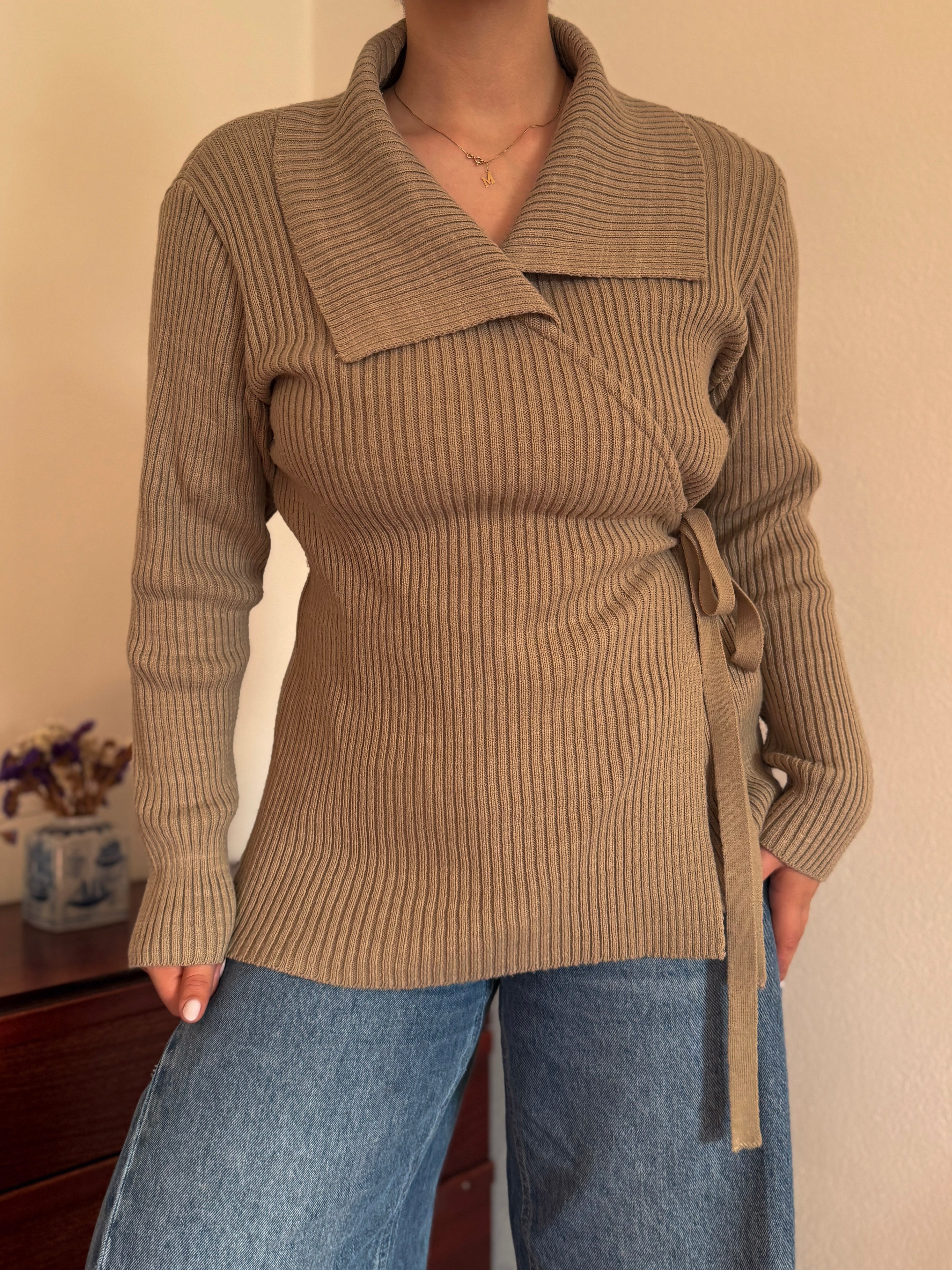 Vintage Crossed V-Neck Sweater 80% Wool