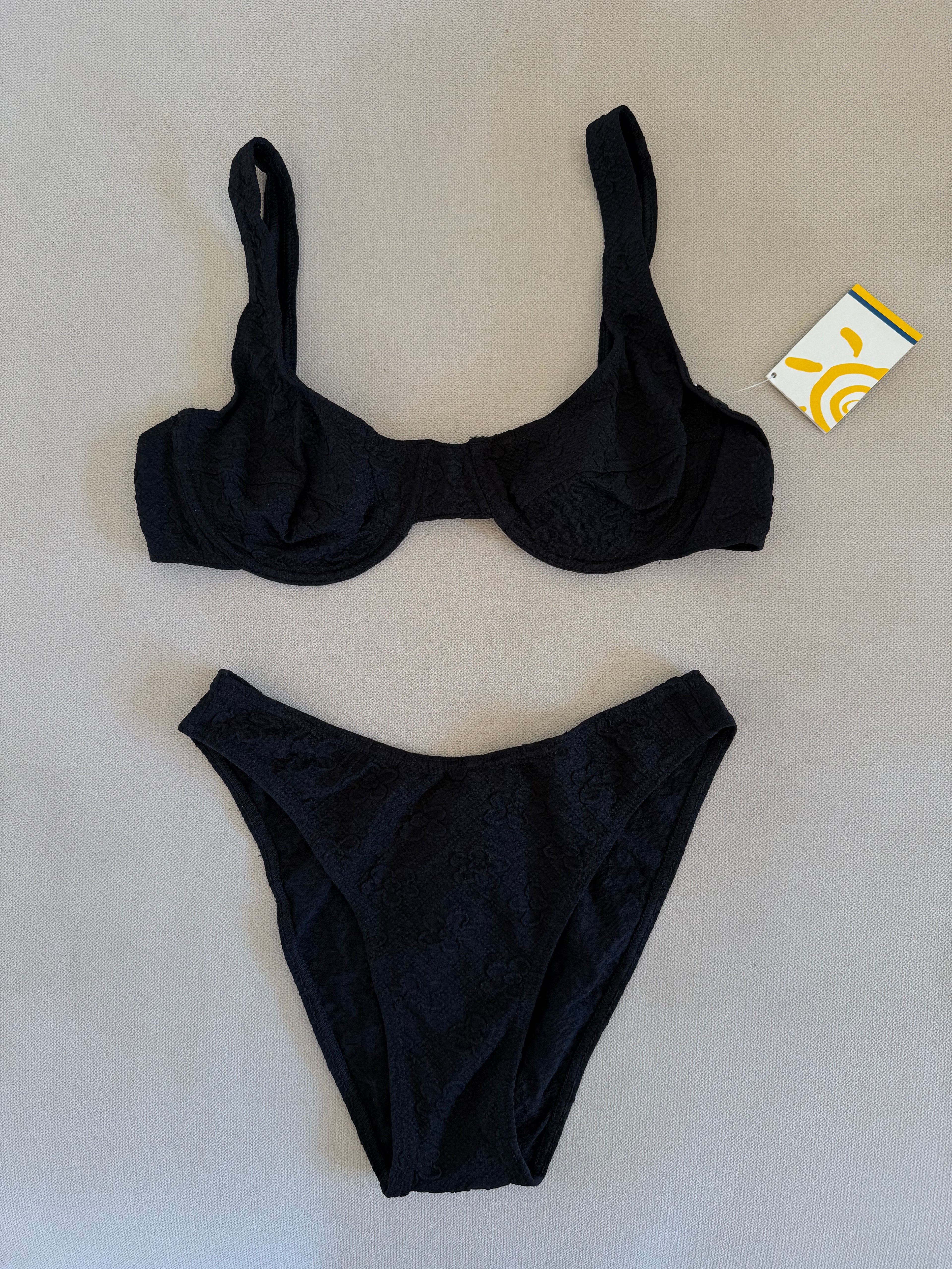 Biquíni Preto Vintage Texturado c/ Aro Novo com Etiqueta (Veste S)
