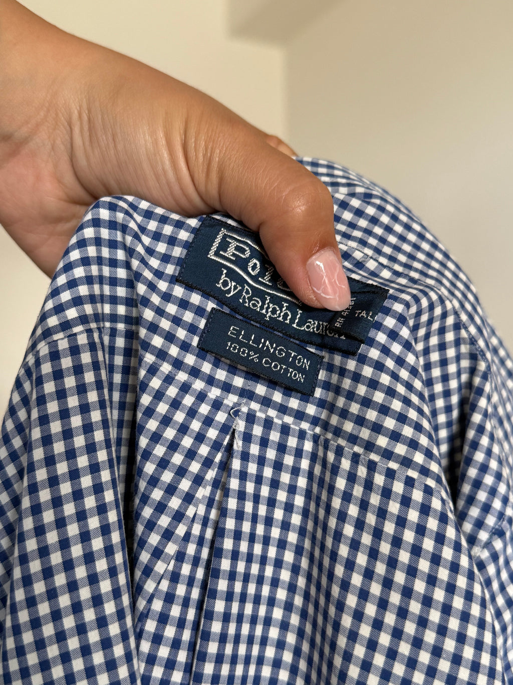 Camisa Polo Ralph Lauren Modelo "Ellington" em Algodão – Azul com Logo Vermelho (Tam. S)