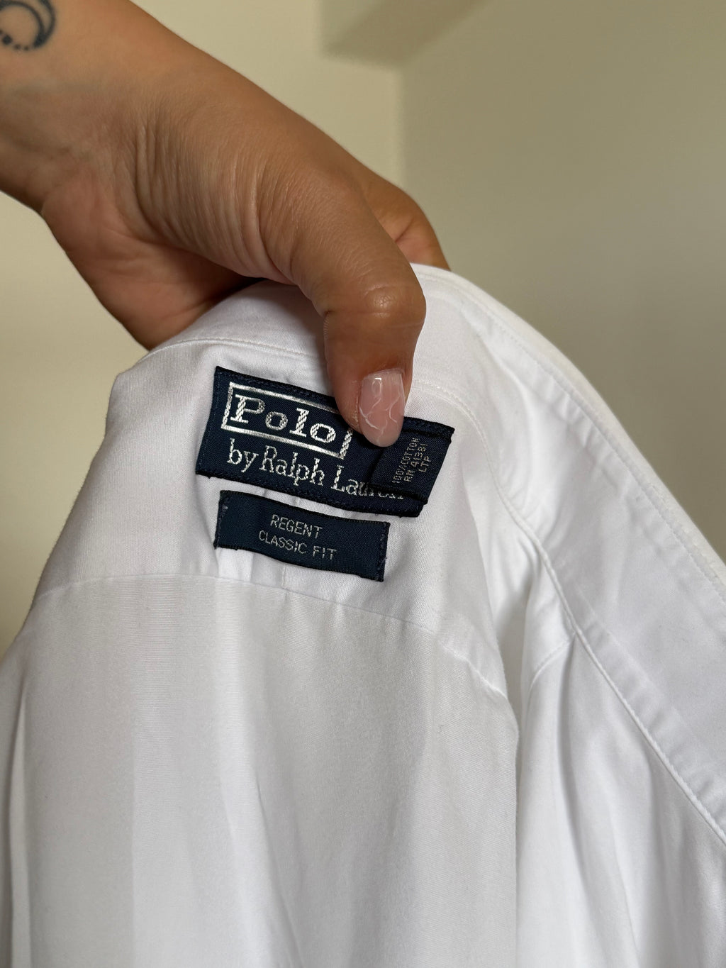 Camisa Polo Ralph Lauren Modelo "Regent" em Algodão – Branca